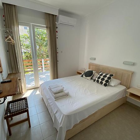 Delikos House Apartment ลิเมนาเรีย ภายนอก รูปภาพ